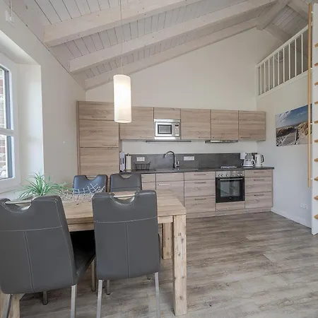 בית נופש Charlie Mit Terrasse Und Kamin *