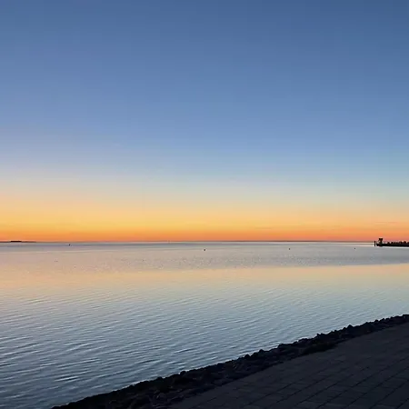 Charlie Mit Terrasse Und Kamin בית נופש *